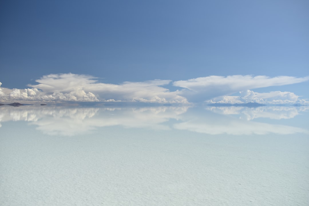 乌尤尼盐沼日落：玻利维亚天空的镜子 - Bolivia South America | Secret World Trip Planner