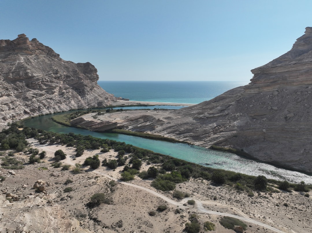 Scopri Jabal Qulaylah: un gioiello naturale dell'Oman - Bisyah | Secret World Trip Planner