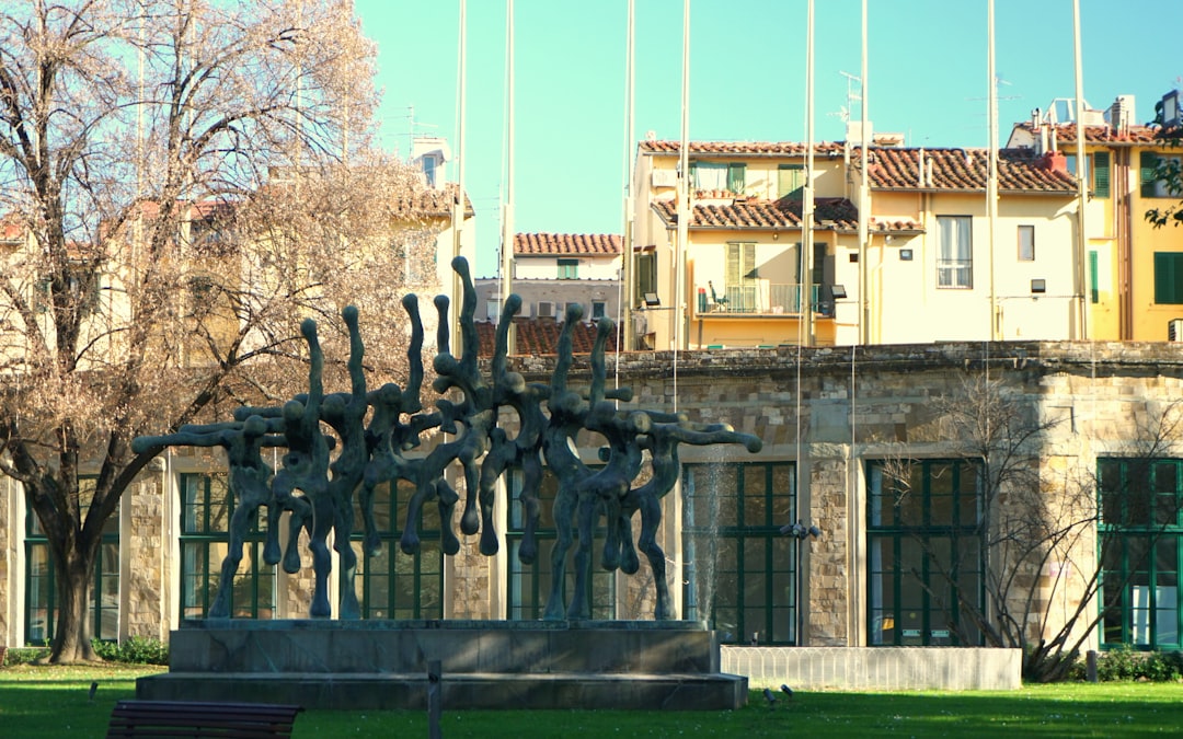 Parque de Esculturas de Providencia: arte en el Mapocho - 7520274 Providencia | Secret World Trip Planner