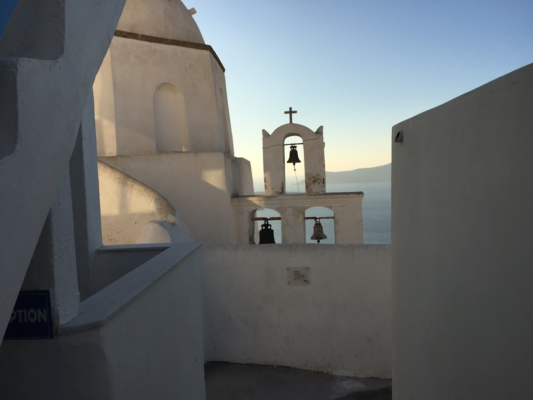 Il trekking da Fira a Oia: il sentiero della caldera - CCPF+X3 | Secret World Trip Planner