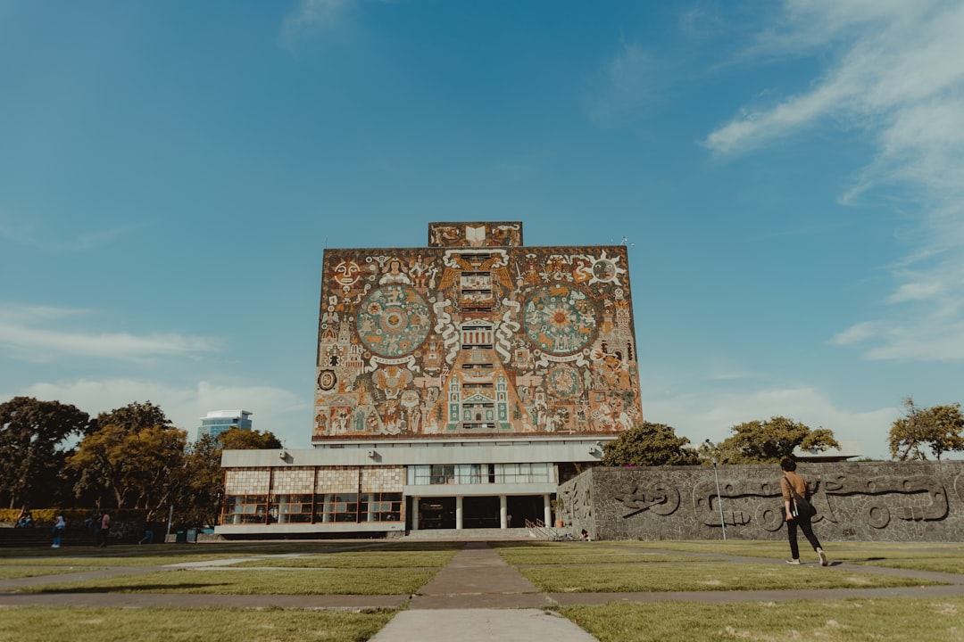 メキシコシティ人類学博物館の魅力 - 11560 Ciudad de México | Secret World Trip Planner