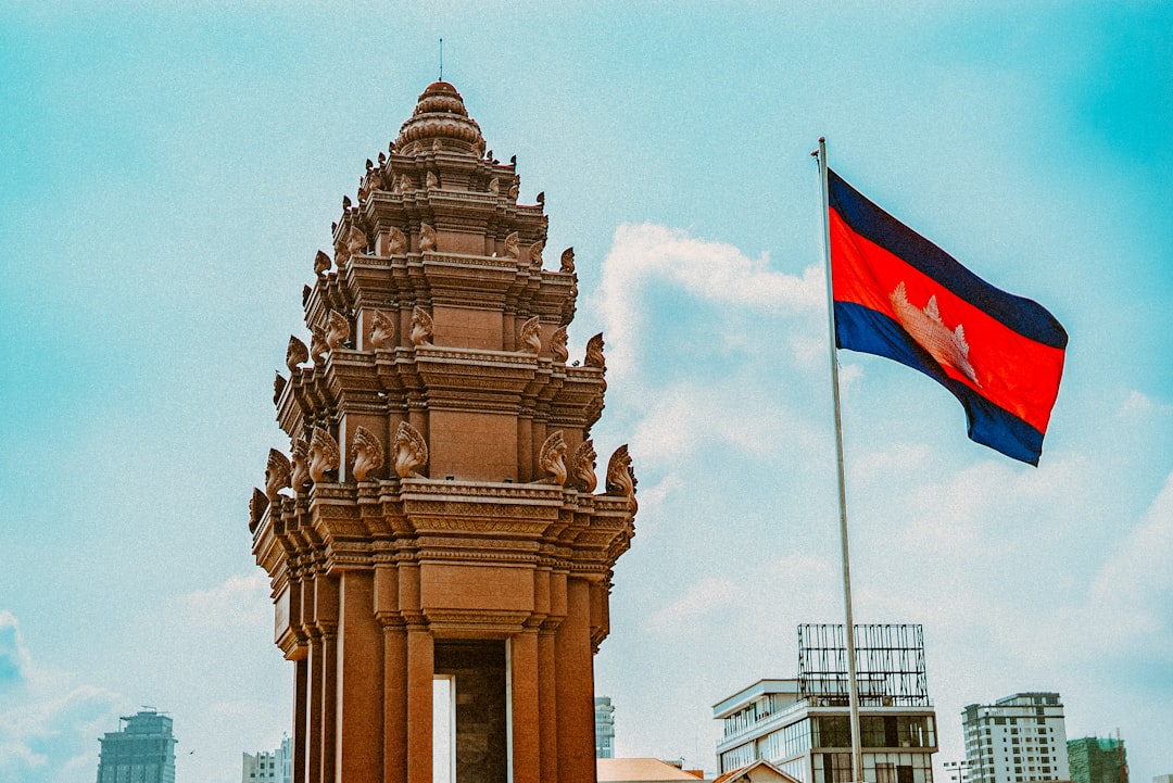 Monumento à Independência de Kep: História e Significado - Krong Kaeb | Secret World Trip Planner