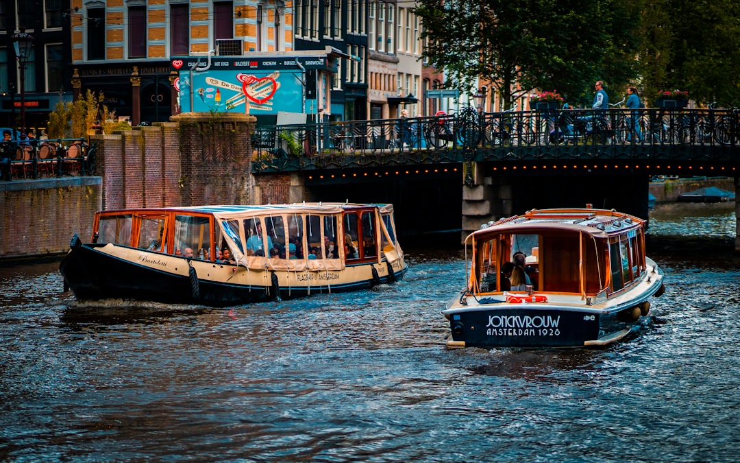 Secret World vs Wanderlog: Best Trip Planner for Amsterdam 2026 - Amsterdam | Secret World Trip Planner