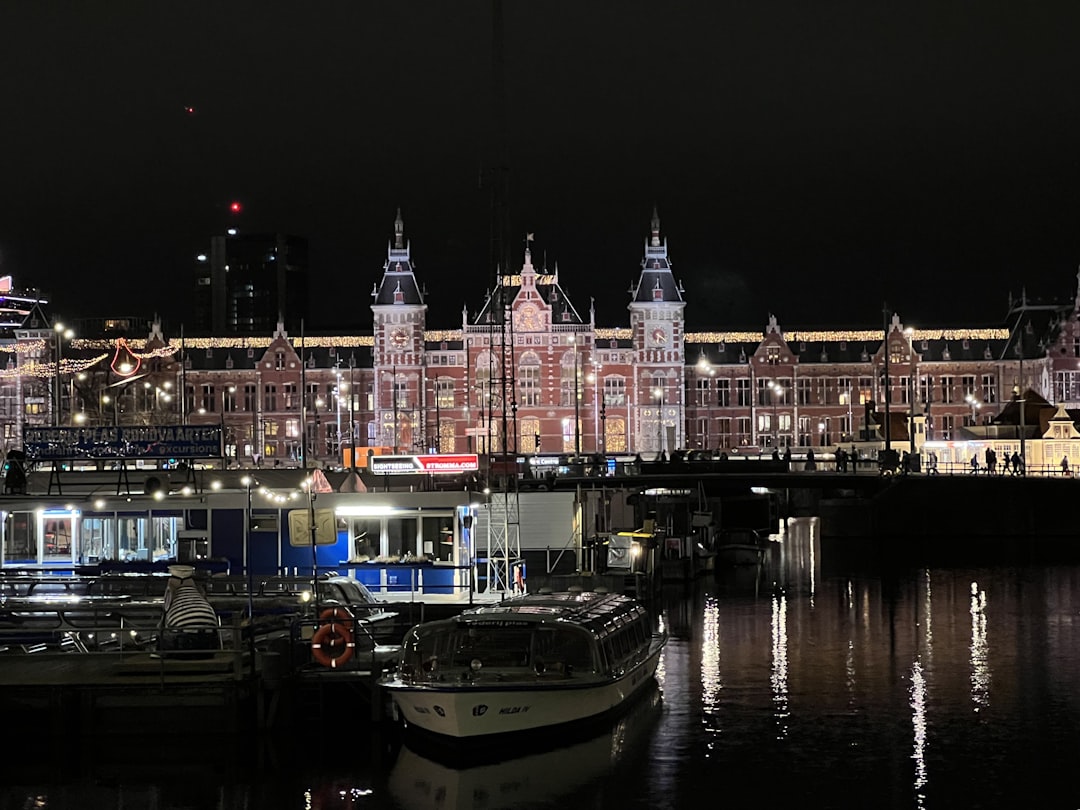 Secret World vs Wanderlog: Best Trip Planner for Amsterdam 2026 - Amsterdam | Secret World Trip Planner