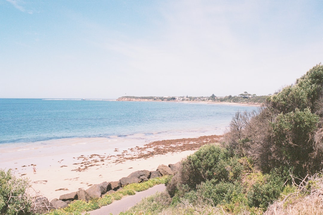 ポイントロンズデール灯台:潮流に挑む灯台 - 9/13 Point Lonsdale Rd | Secret World Trip Planner