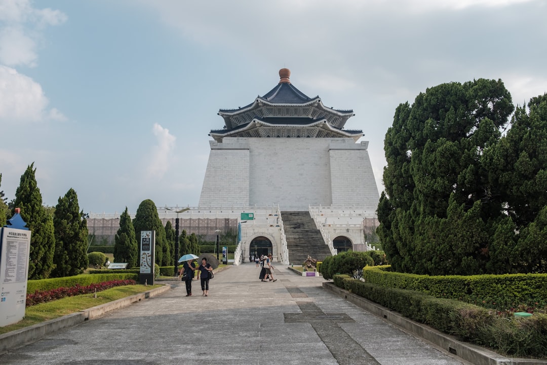 The Mausoleum of China's First Emperor in Xi'an - Xi'an | Secret World Trip Planner
