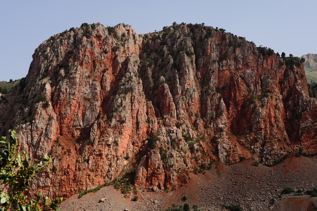 Noravank: el monasterio armenio en la garganta roja - Noravank Monastery Rd | Secret World Trip Planner