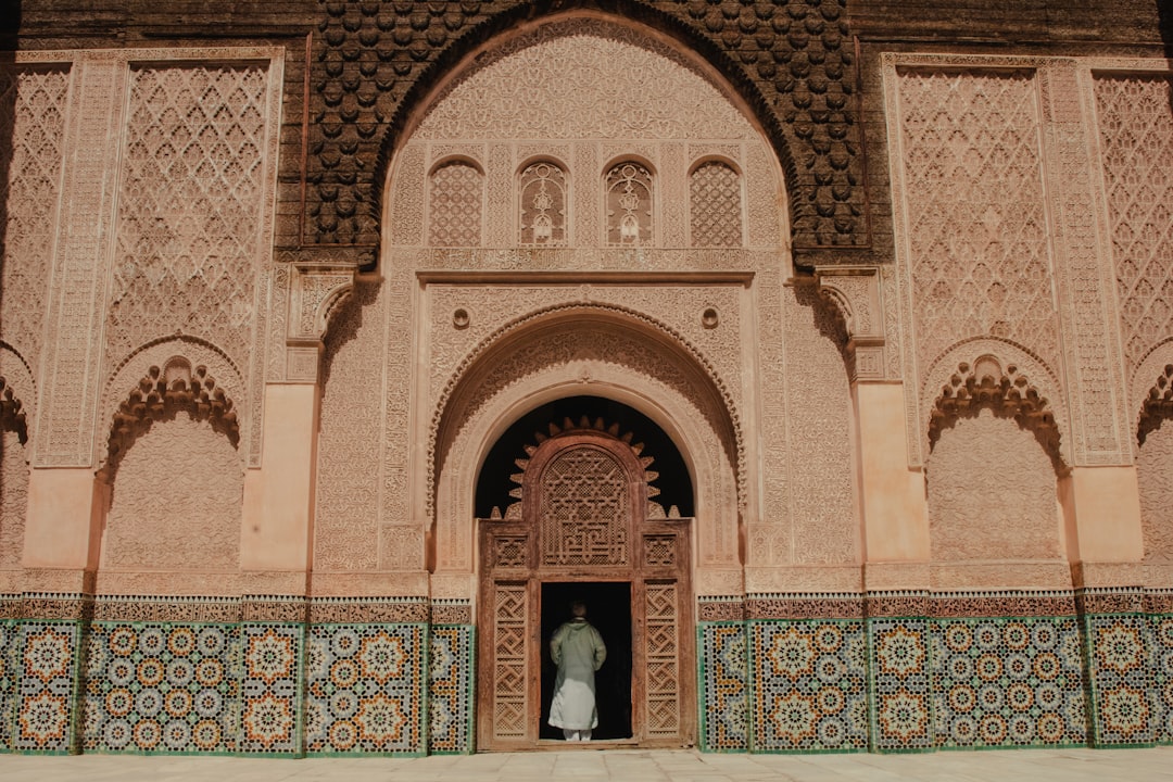 Explorer Tumb : histoire et culture du Maroc | Secret World Trip Planner