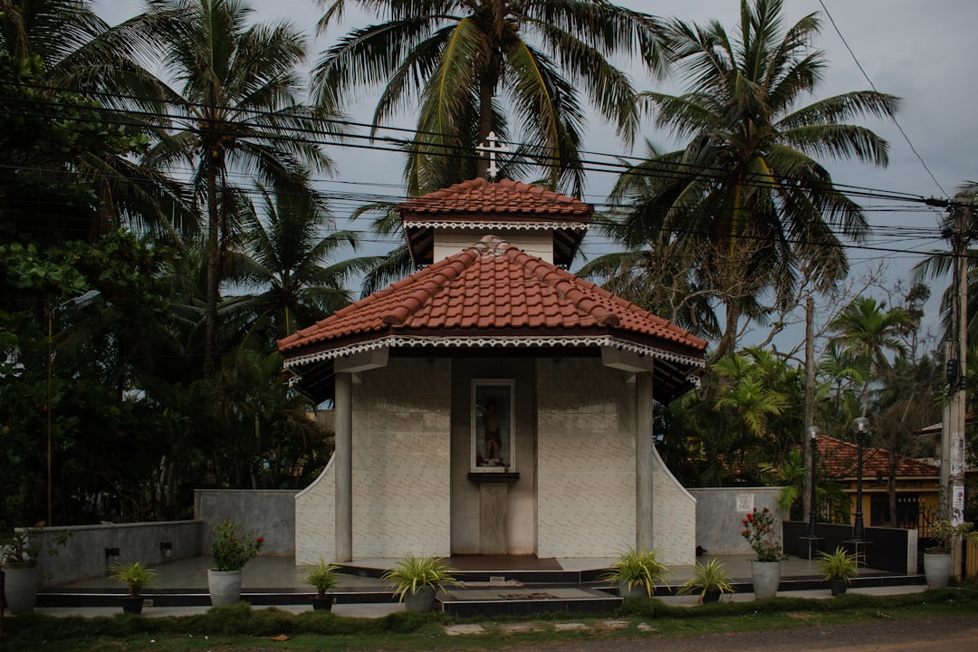 Descubra a Igreja Metodista: um tesouro cultural no Sri Lanka - Colombo | Secret World Trip Planner