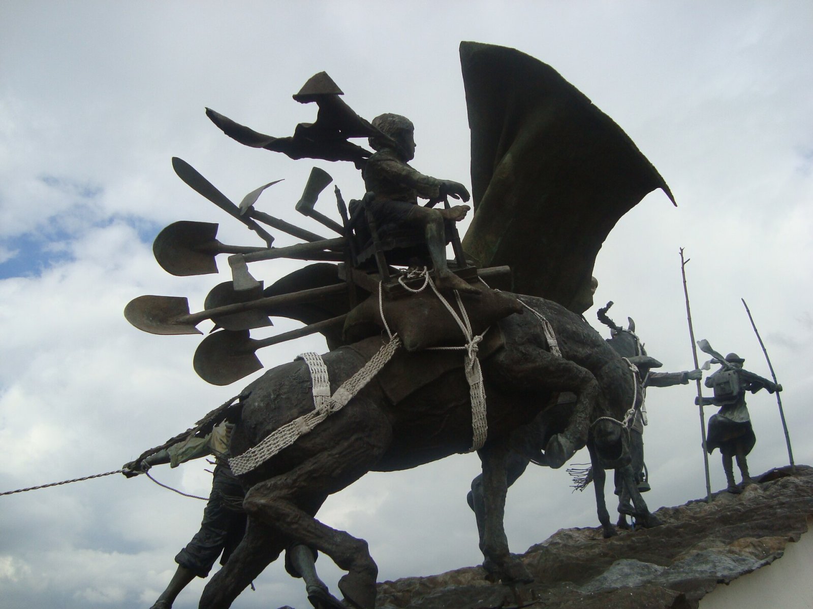 Monument to the Colonizers: Symbol of Manizales in Colombia - Manizales | Secret World Trip Planner