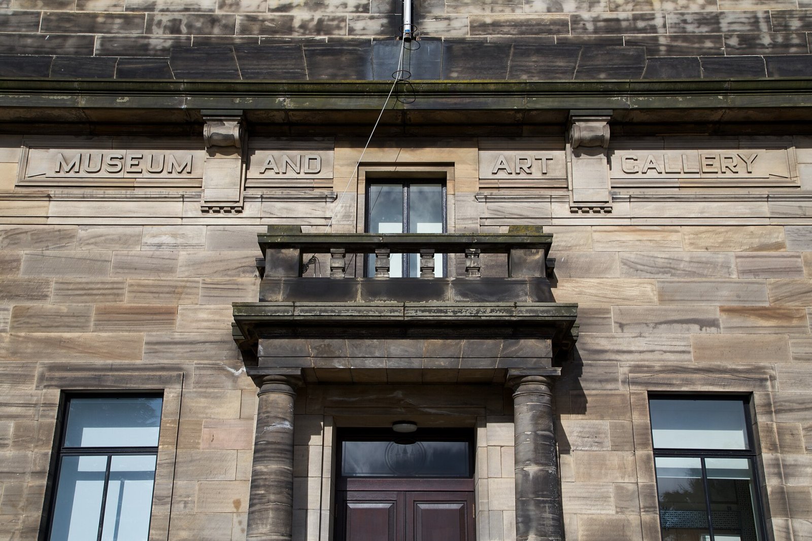 Discover the Kirkcaldy Museum and Art Gallery in Scotland - Fife | Secret World Trip Planner