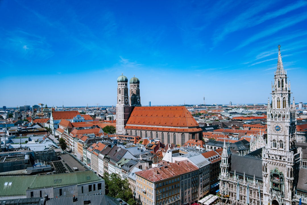 Мариенплац в Мюнхене: традиционные рынки на площади - Marienplatz | Secret World Trip Planner