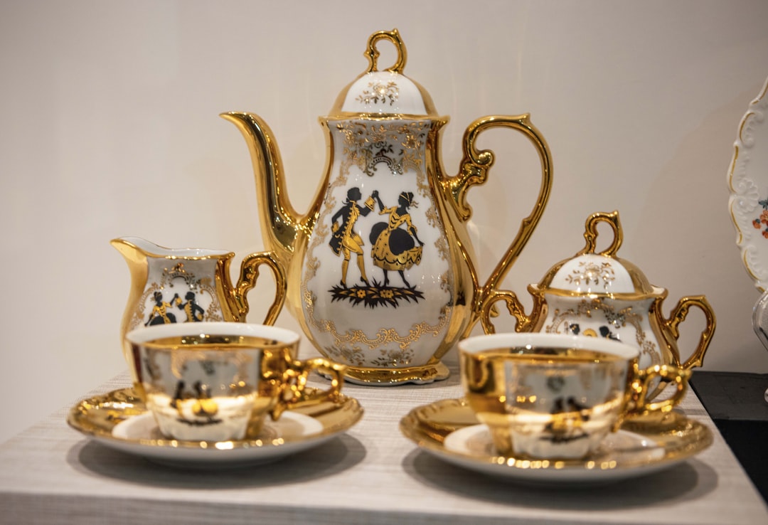 Meissen: Inside the Finest Porcelain Workshops - Talstraße 9 | Secret World Trip Planner