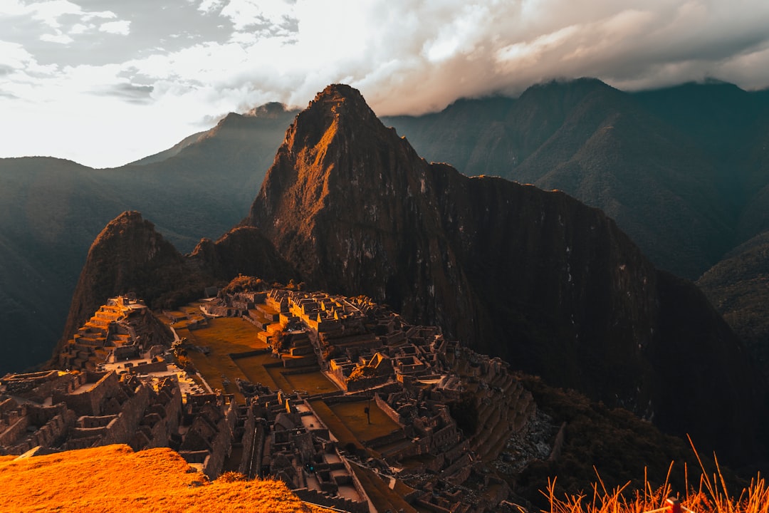 Entdecke Yanapaccha: Der Schwarze Berg Perus - Vaquería | Secret World Trip Planner