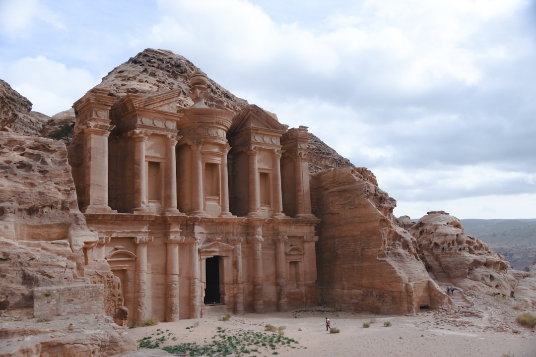 Piccola Petra: el tesoro oculto de los nabateos - 9CFX+MV2 | Secret World Trip Planner