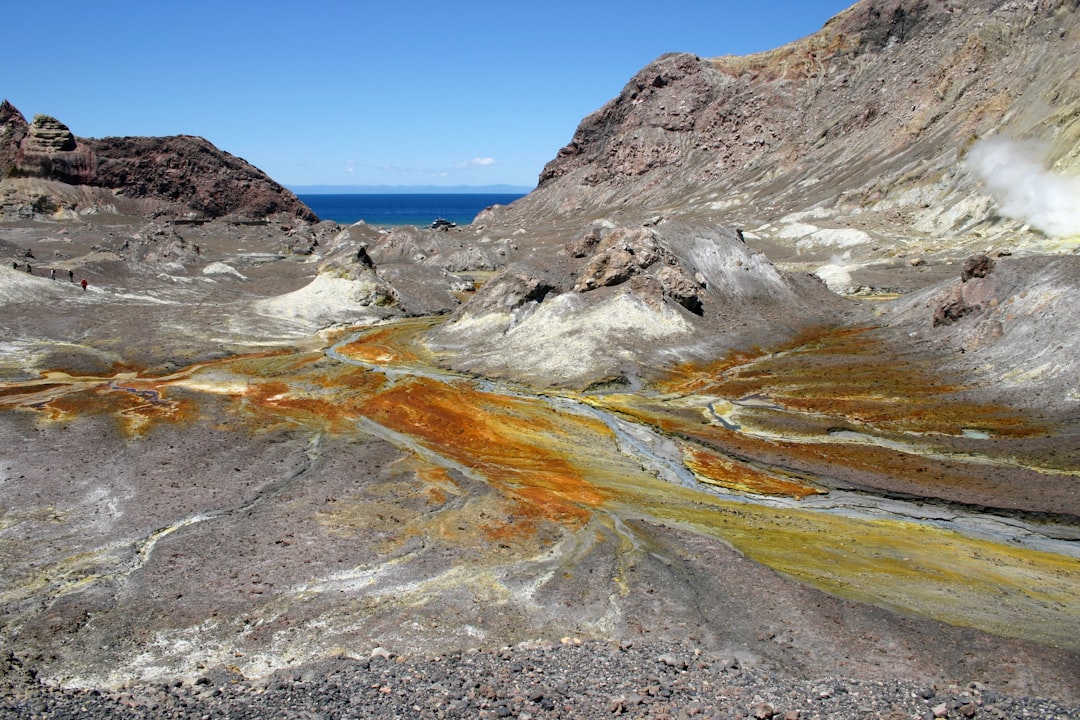 Whakaari/White Island: Der Vulkan Neuseelands - Whakaari/White Island | Secret World Trip Planner