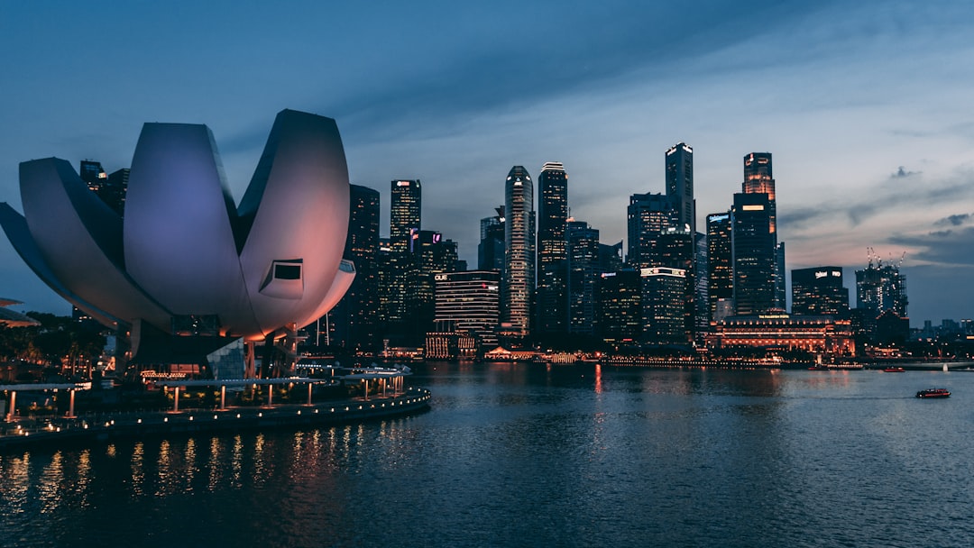 Secret World vs TripIt: quale app vince a Singapore nel 2026 - Singapore | Secret World Trip Planner