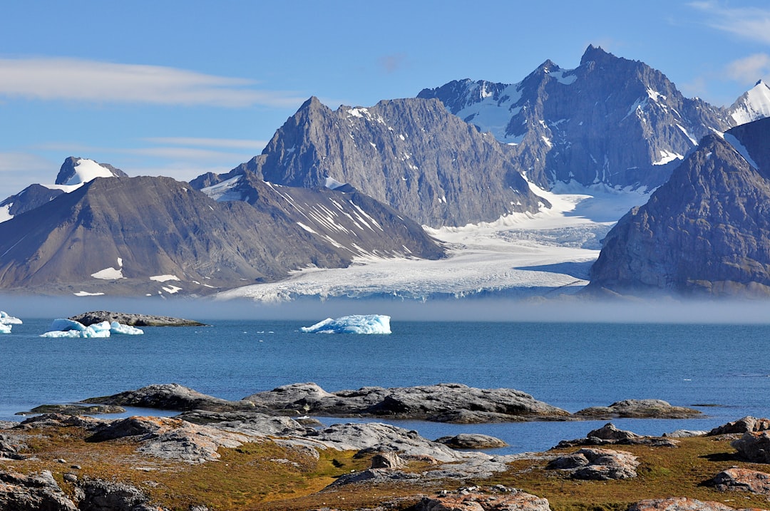 Discover the Arctic: A Journey into the Heart of Climate Change