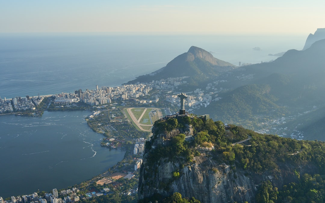 AI Reiseplaner 2026: Plane Rio de Janeiro mit KI - Rio de Janeiro | Secret World Trip Planner