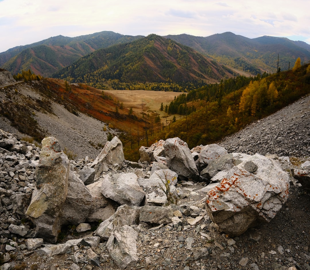Chike-Taman: Der serpentinenreiche Pass im Altai - Respúblika Altáy | Secret World Trip Planner