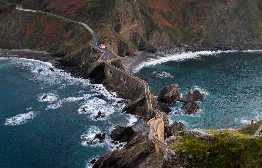 Faro del Cabo Espichel: el faro en el fin del mundo - Cabo Espichel | Secret World Trip Planner