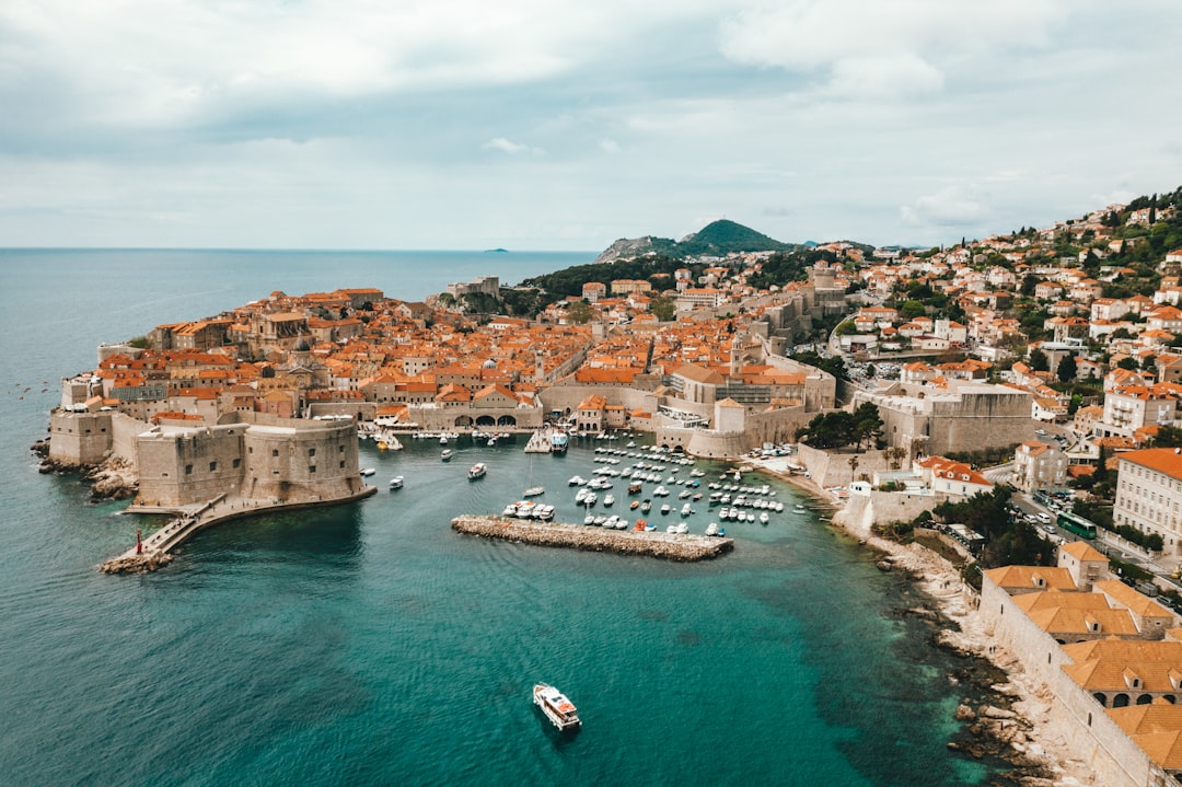 Découvrez Bedemgrad : le château en ruine de Croatie - Gradac Našički | Secret World Trip Planner