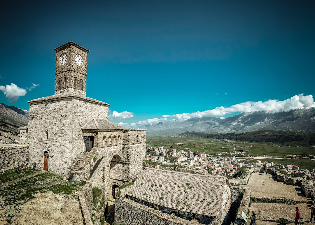 Часовая башня в Албании: путешествие во времени - Gjirokastër | Secret World Trip Planner