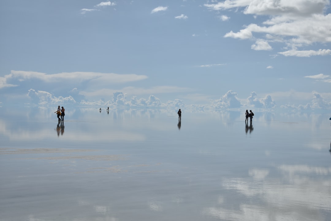 Salar de Uyuni: el desierto de sal de Bolivia - Av. Ferroviaria | Secret World Trip Planner