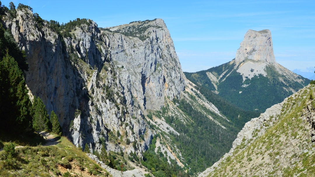 Pic du Midi: duerme entre las estrellas en los Pirineos - Rue Pierre Lamy de la Chapelle | Secret World Trip Planner