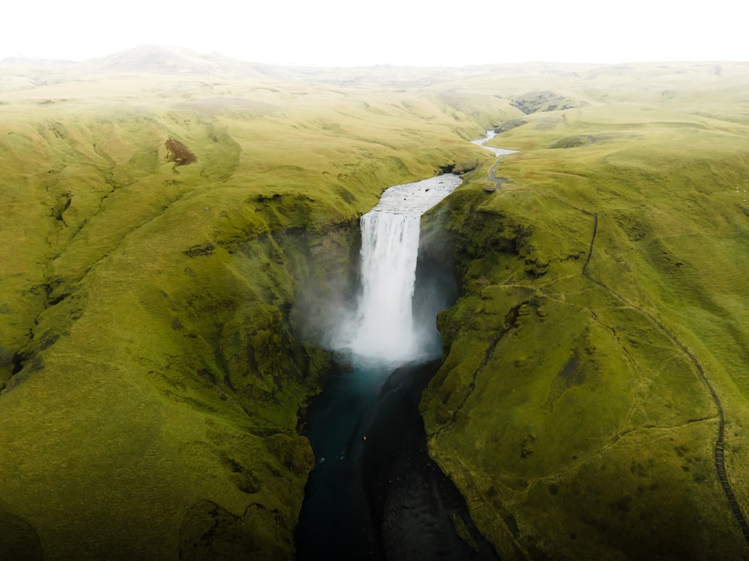 Skógafoss: a cascata islandesa de 527 degraus - Skógafoss | Secret World Trip Planner