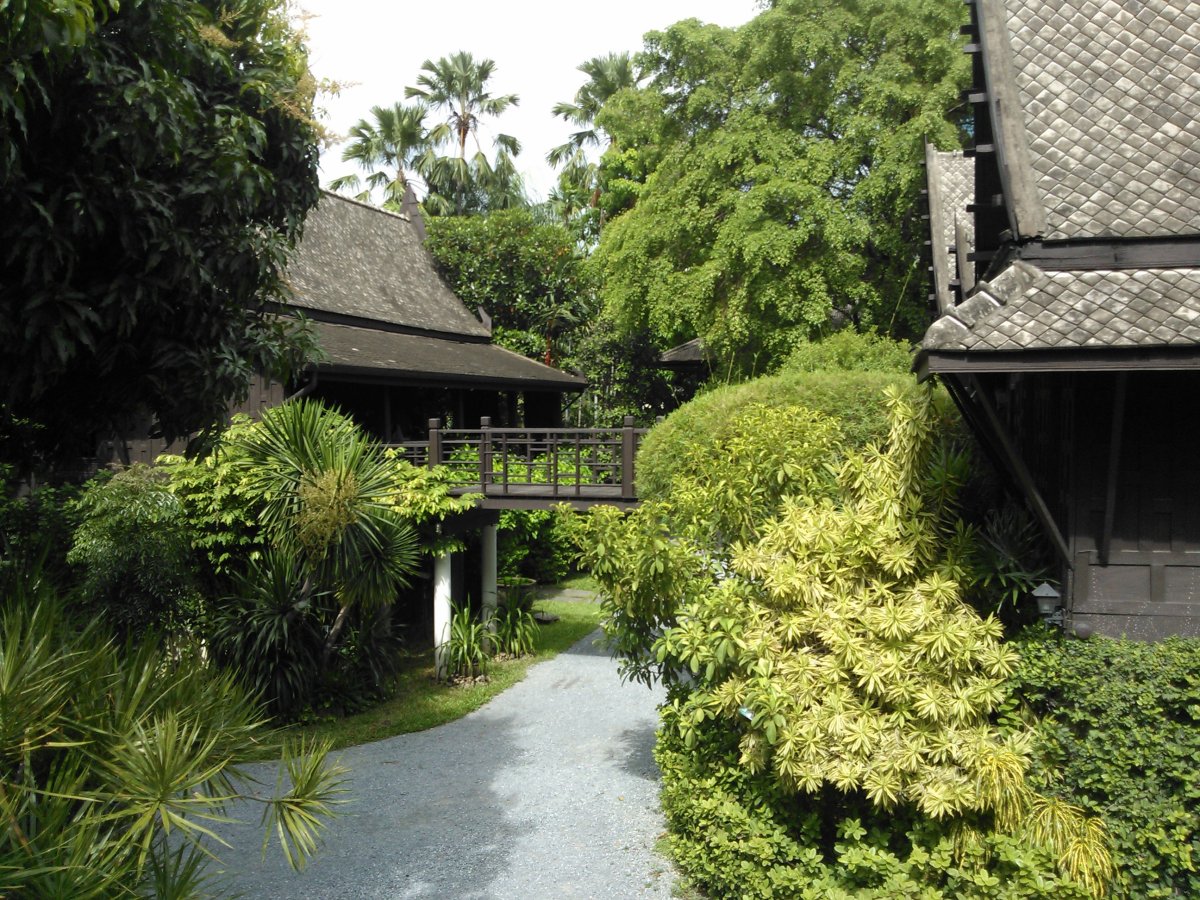 Suan Pakkad Palace: Royal Gardens in Bangkok's Heart - Khet Ratchathewi | Secret World Trip Planner