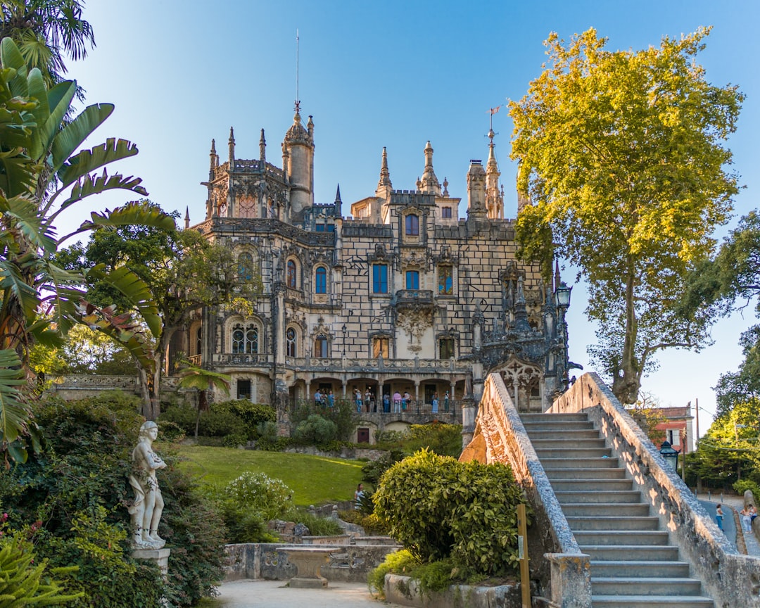 Jardins do Palácio de Cristal: Vista do Porto - R. de D Manuel II | Secret World Trip Planner