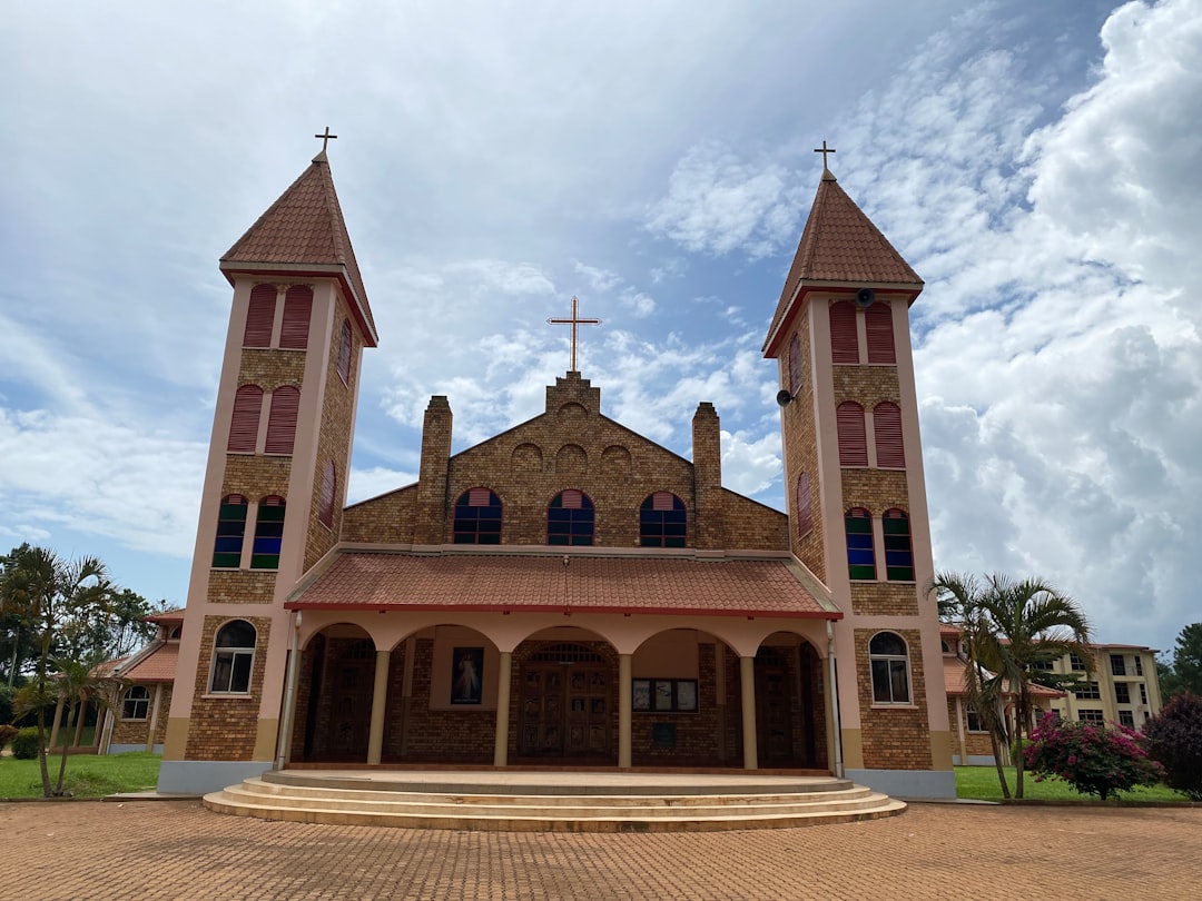 Descubre la Iglesia Anglicana en Kenia: un tesoro cultural - Nairobi | Secret World Trip Planner