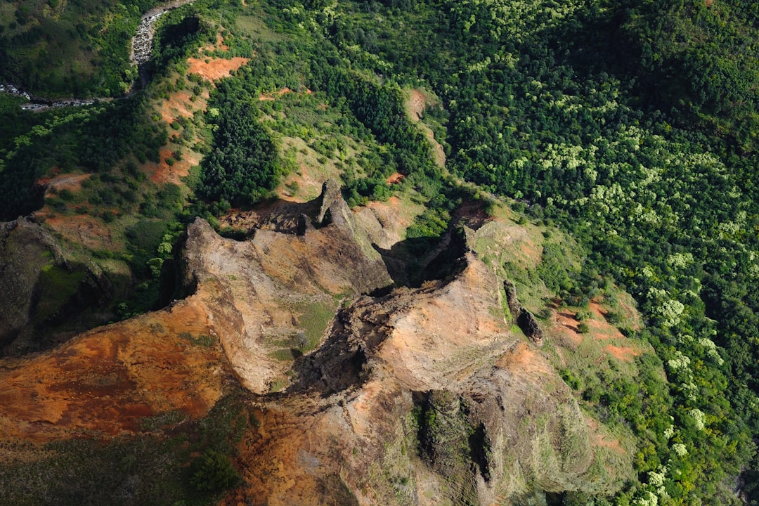 Waimea Canyon bei Sonnenuntergang: Der Grand Canyon des Pazifik - Waimea | Secret World Trip Planner