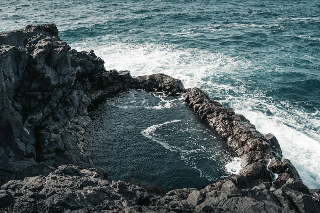 Brimketill : la piscine volcanique de Reykjanes - 241 | Secret World Trip Planner