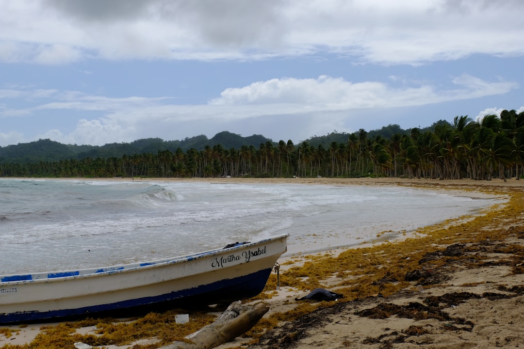 Playa Rincón: la playa salvaje de Las Galeras - Playa Rincon | Secret World Trip Planner