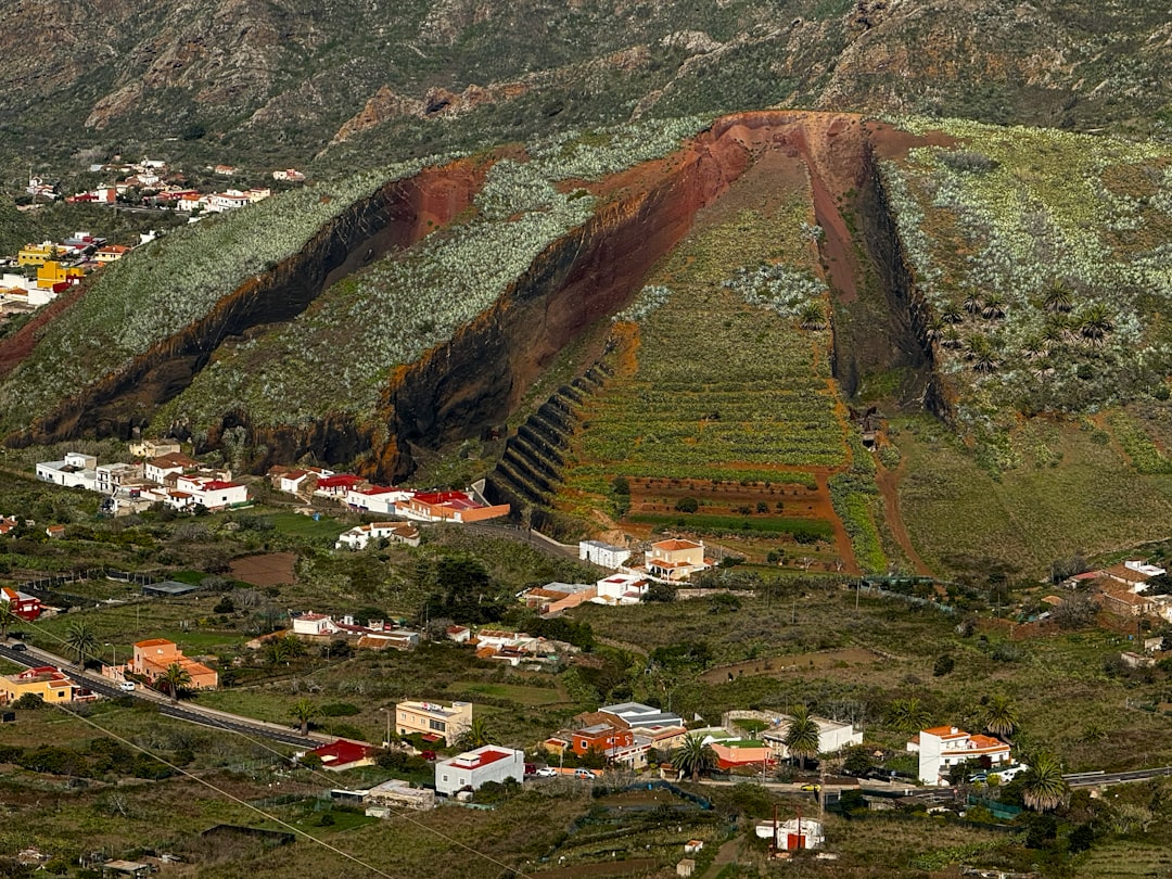 Garrotxa : 40 volcans éteints entre hêtres et sentiers - 17800 Olot | Secret World Trip Planner
