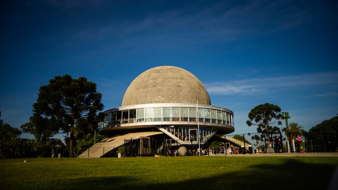 Planetario Galileo Galilei: cemento e stelle a Buenos Aires - Av. Sarmiento s/n | Secret World Trip Planner