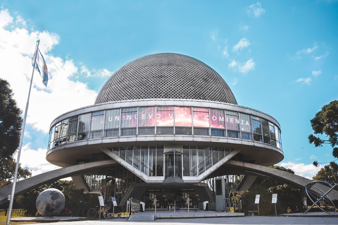 Planetario Galileo Galilei: estrellas y cemento en BA - Av. Sarmiento s/n | Secret World Trip Planner