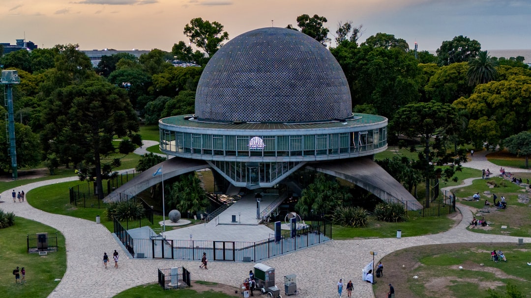 ガリレオ・ガリレイプラネタリウム：ブエノスアイレスの星とセメント - Av. Sarmiento s/n | Secret World Trip Planner