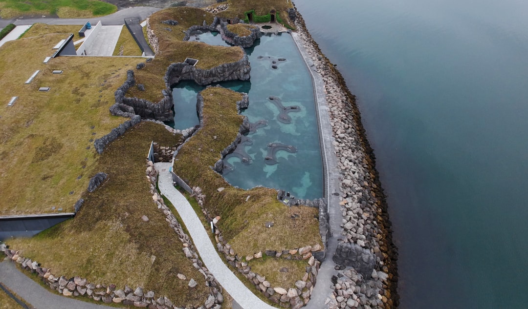 Lagune Secrète à Flúðir : les plus anciennes sources d'Islande - Hvammsvegur | Secret World Trip Planner