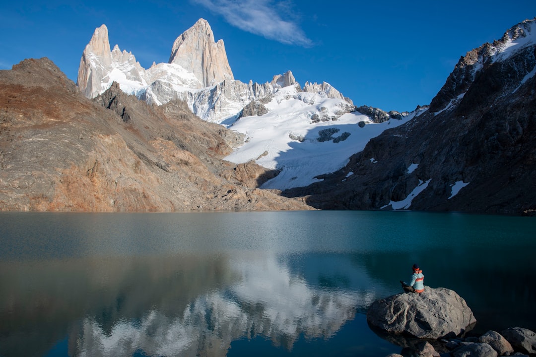 特里斯湖:菲茨罗伊山脚下的美丽湖泊 - El Chaltén | Secret World Trip Planner