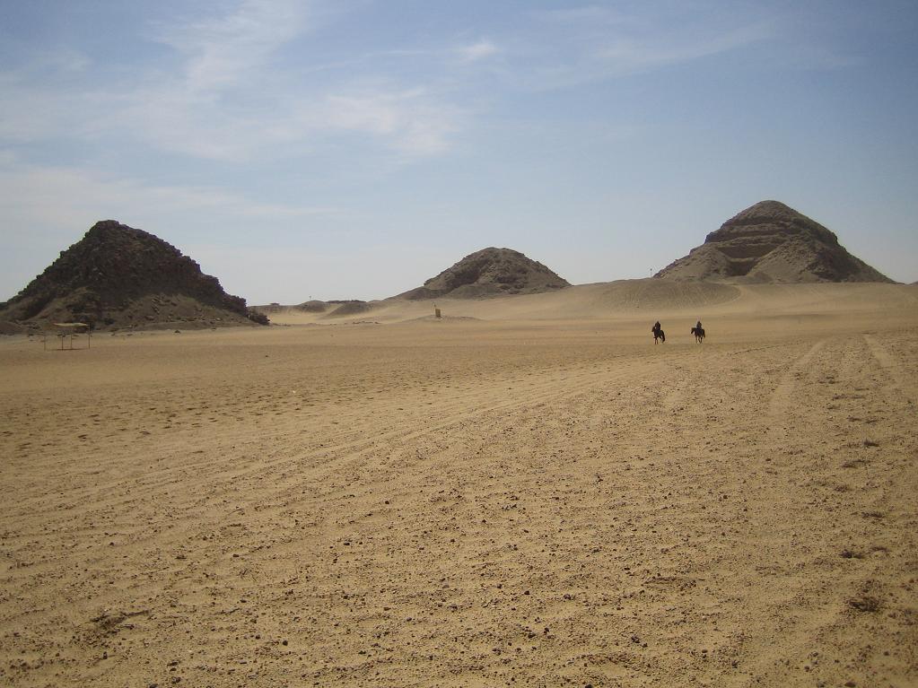 Discovering Ahramat Abu Sir: An Archaeological Treasure in Egypt - Abusir | Secret World Trip Planner