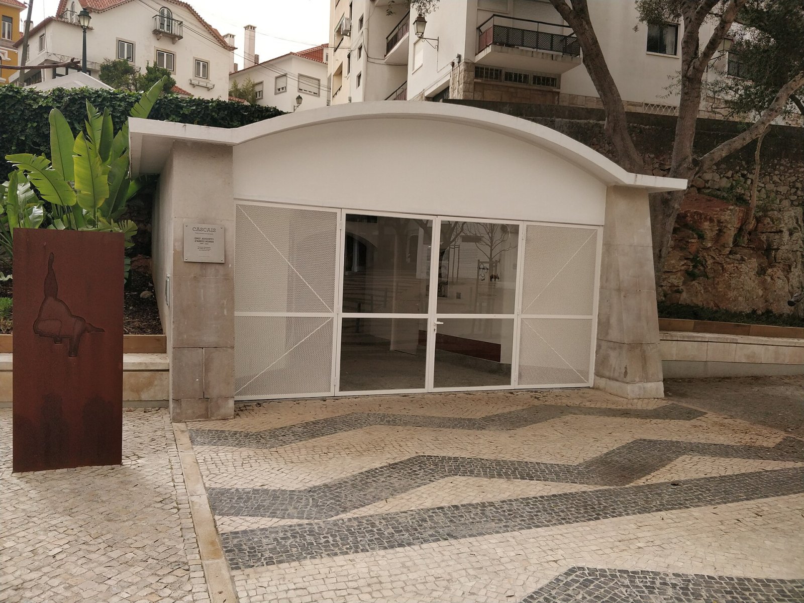 Scopri le Grutas do Poço Velho: un viaggio nella storia del Portogallo - Cascais | Secret World Trip Planner