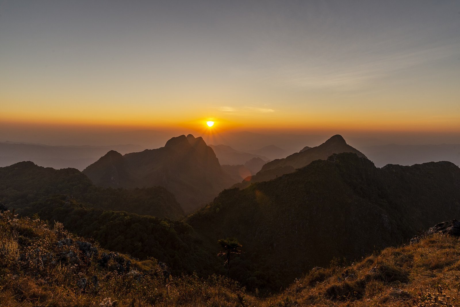 Дои Луанг: Величественная гора Таиланда - Mueang Phayao District | Secret World Trip Planner