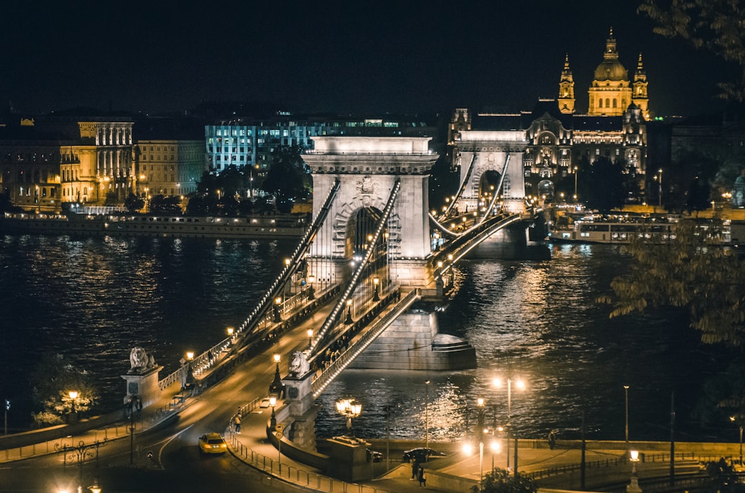 盖尔特温泉：布达佩斯的艺术新潮温泉 - Budapest | Secret World Trip Planner