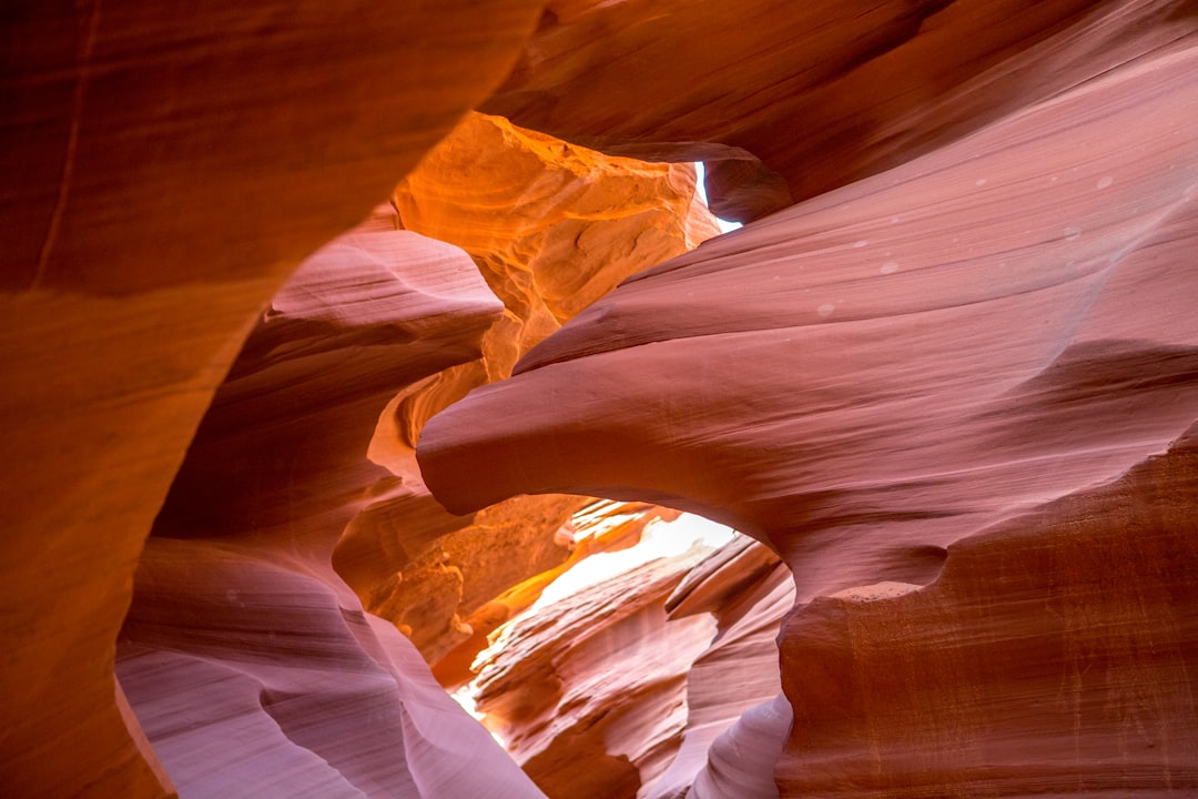 Antelope Canyon: luce e pietra nel cuore Navajo - Page | Secret World Trip Planner