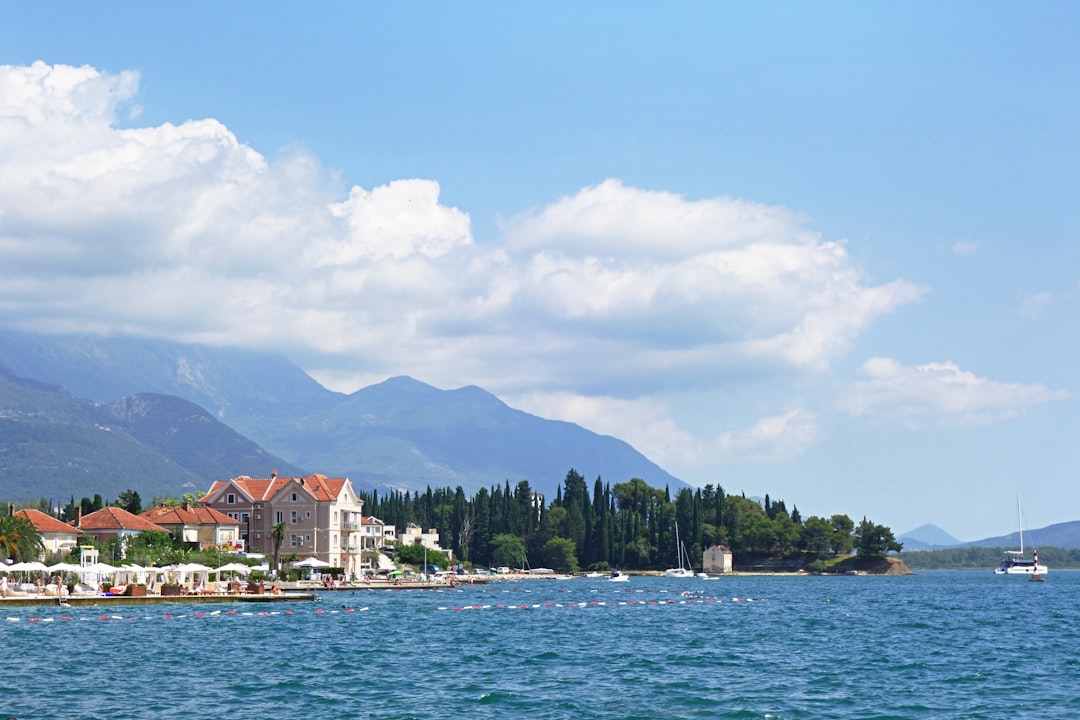 Descubra Trzivka: um canto de natureza intocada no Montenegro - Мратиње | Secret World Trip Planner