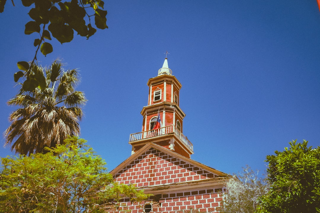 Iglesia San Antonio de Barraza: ein kulturelles Juwel in Ovalle - Barraza | Secret World Trip Planner