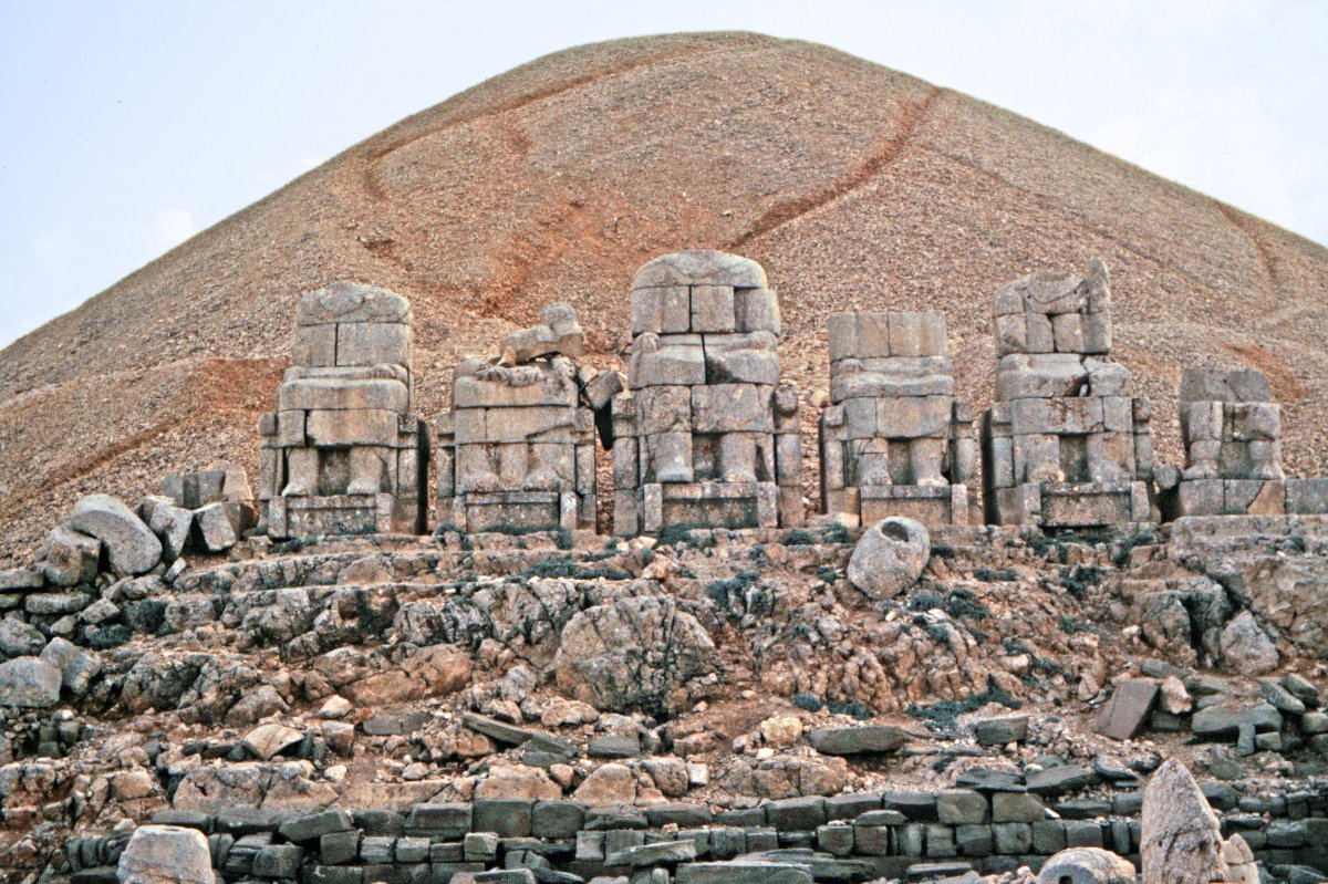 Monte Nemrut: le teste di pietra che sfidano il tempo - Nemrut Dağı Yolu | Secret World Trip Planner